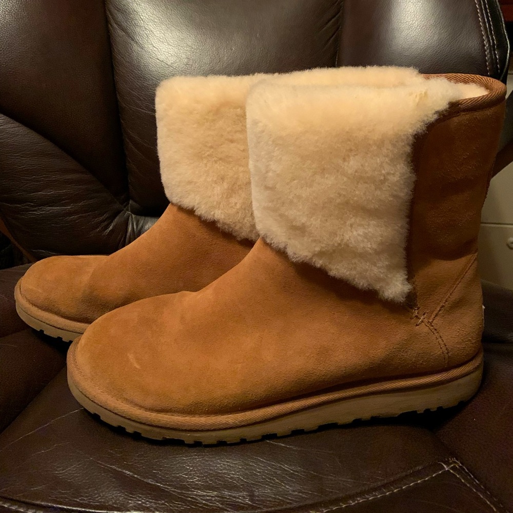 UGG “Caitlin” BOOT in Sand